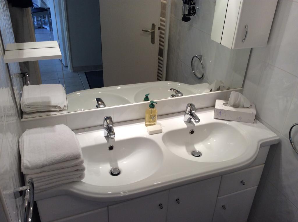 Les Gemeaux Apartment Avignon Bilik gambar
